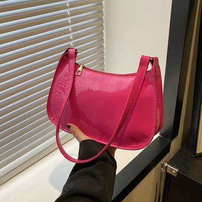 👜✨ レトロ感あふれるレザーショルダーバッグ
